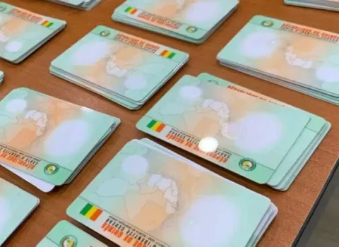 بطاقة الهوية الوطنية البيومترية