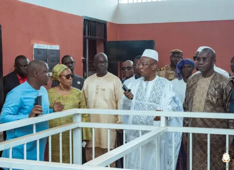 وزارة العدل تزوّد السجن المركزي في كوناكري