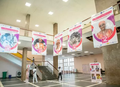 72 ساعة من الكتاب" في كوناكري