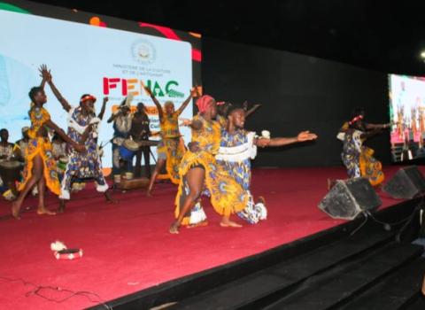 انطلاق الدورة العشرين للمهرجان الوطني للفنون والثقافة في كوناكري: نحو حوار ثقافي يعزز الهوية الوطنية