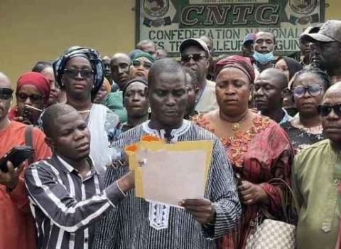 إف إس بي إي يتحدى توجيهات إيو إس تي جي وتلوّح بالتصعيد: أزمة نقابية تعصف بقطاع التعليم في غينيا