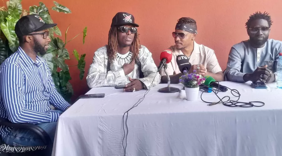 الفنان الغيني "ليل ساكو" والكندي "أنطوان جيلبير" يطلقان مشروعًا موسيقيًا مشتركًا