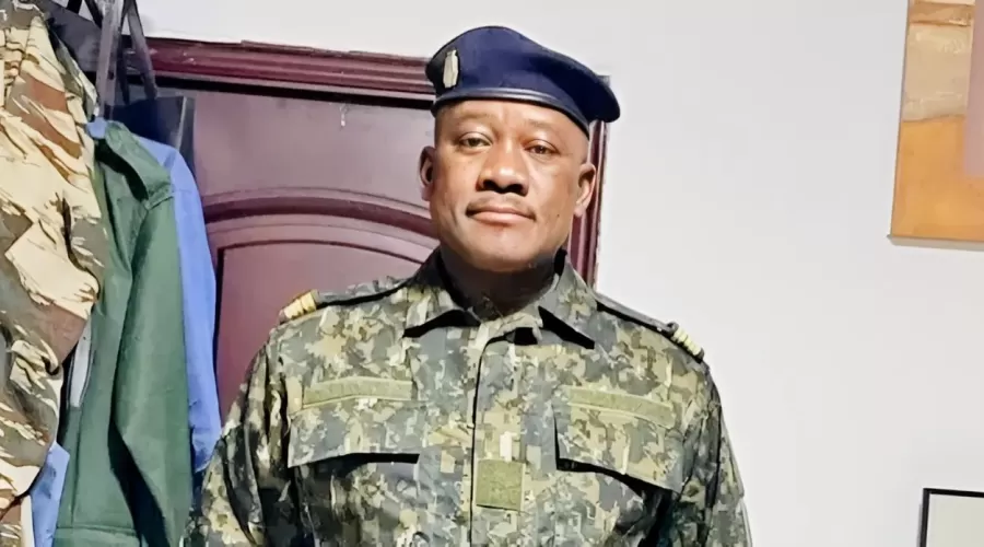 جثمان العقيد سيليستين بيليفوغي