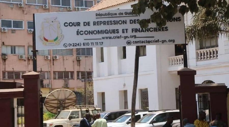 غينيا: جدل حول تعيين مزدوج داخل الـCRIEF يسلّط الضوء على اختلالات عميقة في الجهاز القضائي